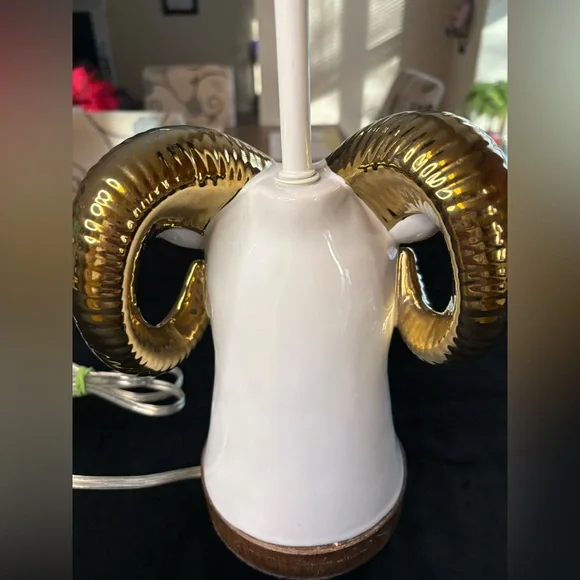 White Ceramic Ram’s Head Table Lamp With Gold-Colored Horns